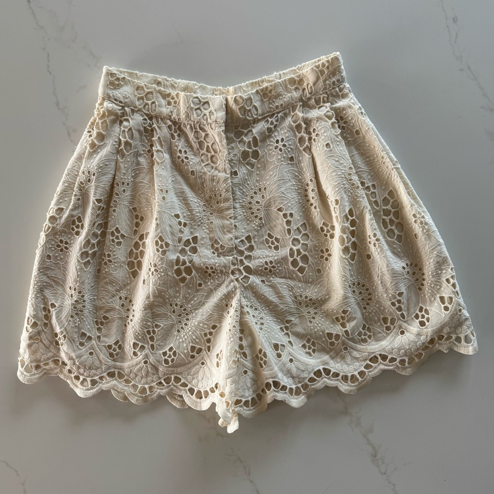 H&M Anglaise Broderie Lace Shorts in Cream size 4 NWOT